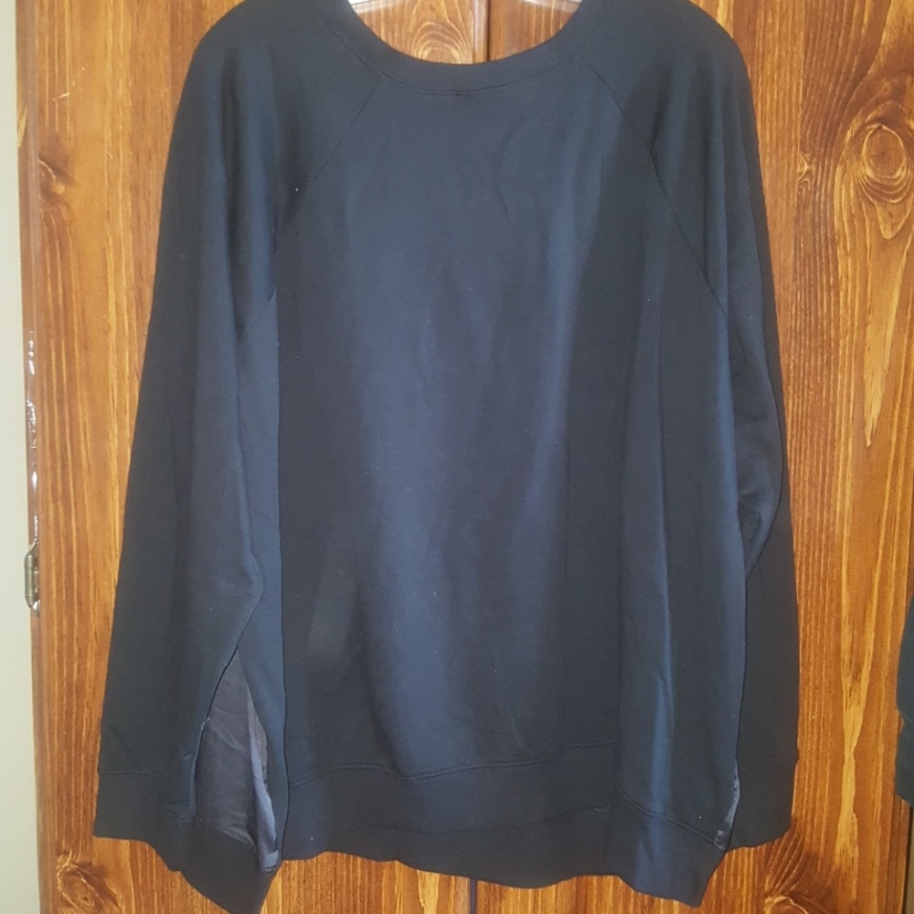 Sweatshirt - Picture 2 of 2